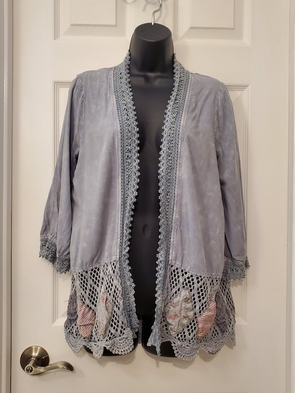 Gimmicks By BKE Blue Gray Crochet-Trim Open Front Cardigan XS